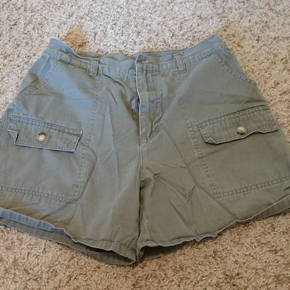 Ladies cargo shorts